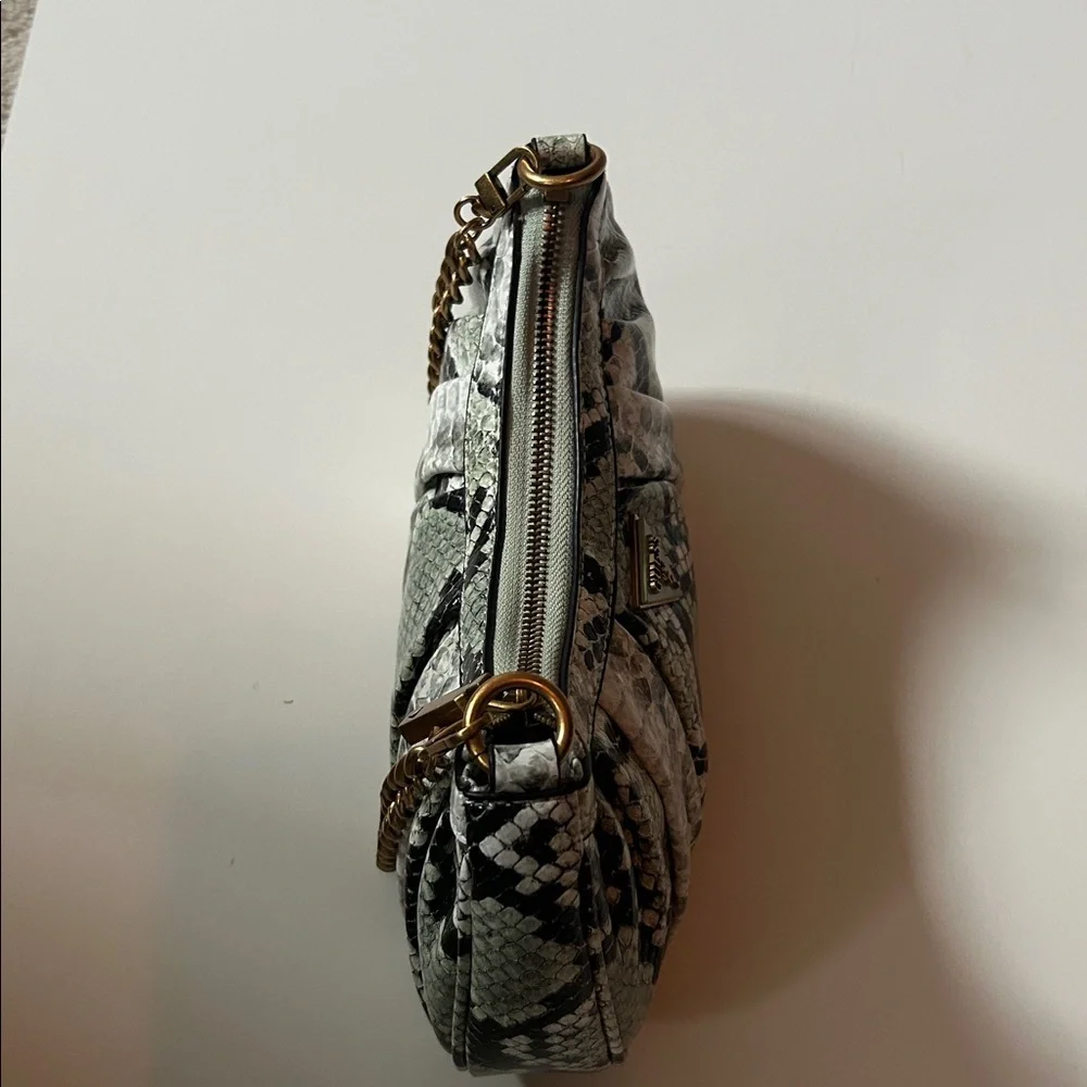 Elegant Snakeskin Pattern Shoulder Bag